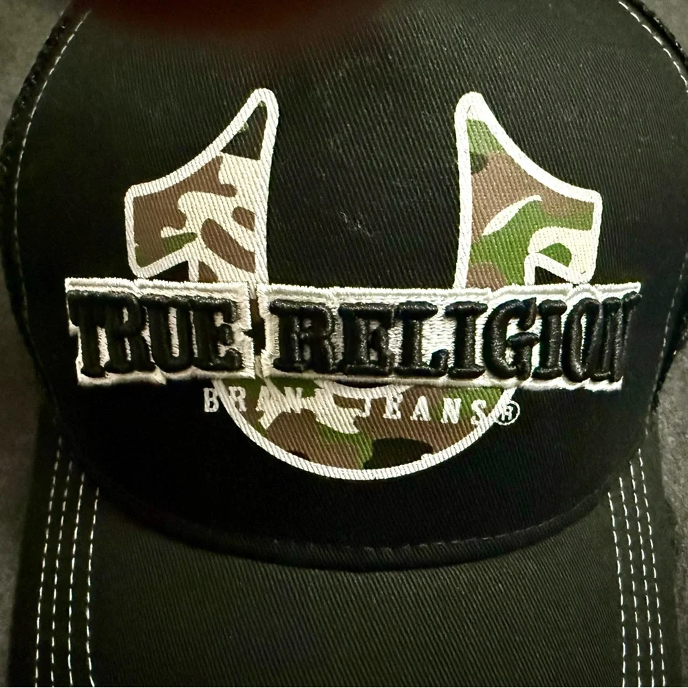 True Religion Black and Camouflage Cap